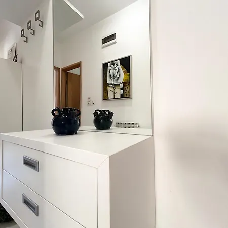 Front Door Hall * 塞拉耶佛