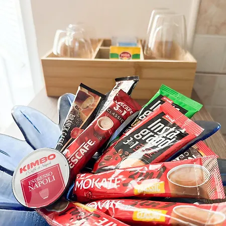 Front Door Hall 公寓