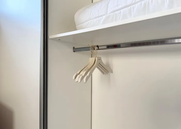 Front Door Hall Apartmán